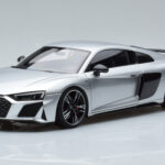 Audi R8 Performance Сребрист Kengfai 1:18