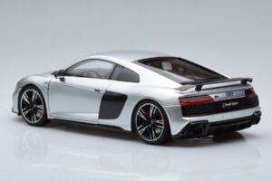 Audi R8 Performance Сребрист Kengfai 1:18 VAKF-0354 Метал — снимка 7 от 10