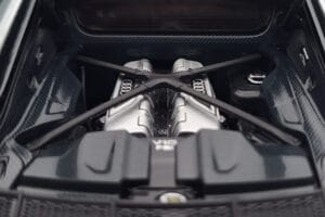 Audi R8 Performance Сребрист Kengfai 1:18 VAKF-0354 Метал — снимка 9 от 10