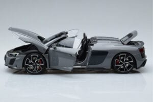 Audi R8 Spyder Performance Nardo Сив Kengfai 1:18 VAKF-0352 Метал — снимка 4 от 11