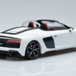 Audi R8 Spyder Performance Бял Kengfai 1:18 - image 3 of 11