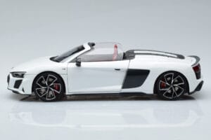 Audi R8 Spyder Performance Бял Kengfai 1:18 VAKF-0351 Метал — снимка 6 от 11
