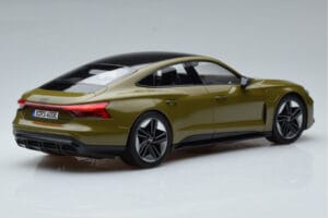 Audi RS E-Tron GT Маслиненозелен Norev 1:18 188380 Метал — снимка 2 от 6
