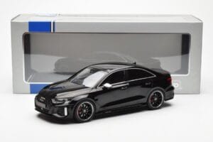 Audi RS3 8Y Седан Черен MCG 1:18 MCG18450 Метал — снимка 6 от 6