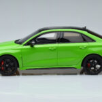 Audi RS3 8Y Седан Зелен GT Spirit 1:18 - image 3 of 6