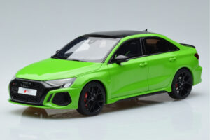 Audi RS3 8Y Седан Зелен GT Spirit 1:18