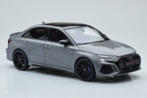 Audi RS3 8Y Sedan Performance Edition Сив GT Spirit 1:18 GT885 Смола — снимка 4 от 6