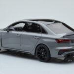 Audi RS3 8Y Sedan Performance Edition Сив GT Spirit 1:18 - image 5 of 6