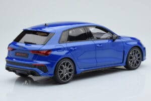 Audi RS3 8Y Sportback Performance Edition Nagaro Син GT Spirit 1:18 GT884 Смола — снимка 2 от 5
