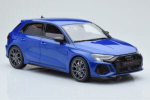 Audi RS3 8Y Sportback Performance Edition Nagaro Син GT Spirit 1:18 GT884 Смола — снимка 3 от 5