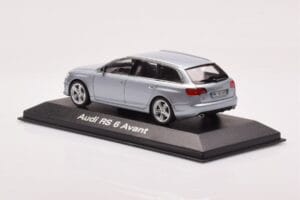 Audi RS6 C6 Monza Сребрист Minichamps 1:43 5010710213 Метал — снимка 3 от 4