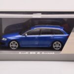 Audi RS6 C6 Sepang Син Minichamps 1:43 - image 4 of 4