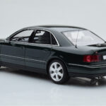 Audi S8 D2 Зелен Otto 1:18 - image 5 of 6