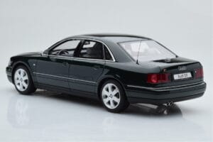 Audi S8 D2 Зелен Otto 1:18 OT916 Смола — снимка 5 от 6