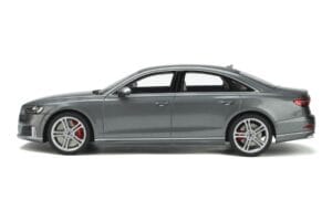 Audi S8 D5 Сив GT Spirit 1:18 GT856 Смола — снимка 3 от 5