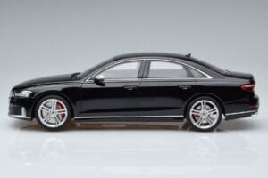Audi S8 D5 Mythos Черен Asia Edition GT Spirit 1:18 CLDC019 Смола — снимка 3 от 6