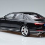Audi S8 D5 Mythos Черен Asia Edition GT Spirit 1:18 CLDC019 Смола - image 5 of 6