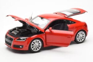 Audi TT 8J Червен Металик Minichamps 1:18 100015021 Метал — снимка 2 от 8