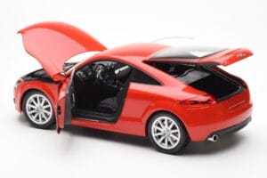 Audi TT 8J Червен Металик Minichamps 1:18 100015021 Метал — снимка 5 от 8