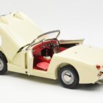 Austin-Healey Sprite Mk I Open Old English Бял Kyosho 1:18 - image 5 of 8