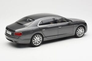Bentley Flying Spur W12 Granite Сив Kyosho 1:18 08891GN Метал — снимка 3 от 8
