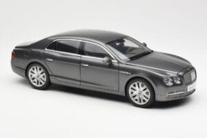 Bentley Flying Spur W12 Granite Сив Kyosho 1:18 08891GN Метал — снимка 6 от 8