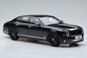 Bentley Mulsanne W.O. Edition By Mulliner Черен Almost Real 1:18 830508 Метал — снимка 6 от 11