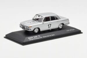 BMW 2000 Ti #17 J. Ickx / C. van Ophem Winners 24 Hours of Spa 1966 Minichamps 1:43 400662517 Метал — снимка 2 от 4