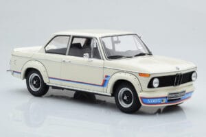 BMW 2002 Turbo Бял Kyosho 1:18 08544W Метал — снимка 6 от 8