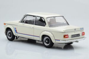 BMW 2002 Turbo Бял Kyosho 1:18 08544W Метал — снимка 7 от 8
