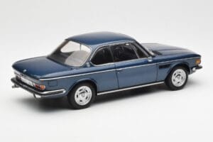 BMW 3.0 CSi E9 Синьо Металик AUTOart 1:18 70672 Метал — снимка 3 от 8