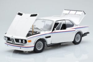 BMW 3.0 CSL E9 Бял Dealer Edition Minichamps 1:18 80435A5D020 Метал — снимка 2 от 7