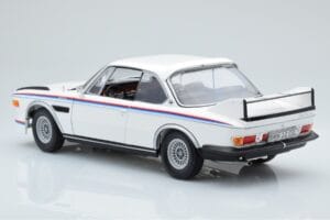 BMW 3.0 CSL E9 Бял Dealer Edition Minichamps 1:18 80435A5D020 Метал — снимка 6 от 7