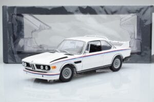 BMW 3.0 CSL E9 Бял Dealer Edition Minichamps 1:18 80435A5D020 Метал — снимка 7 от 7