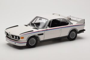BMW 3.0 CSL E9 Бял Heritage Edition Minichamps 1:18