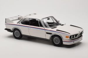 BMW 3.0 CSL E9 Бял Heritage Edition Minichamps 1:18 80432411550 Метал — снимка 6 от 8