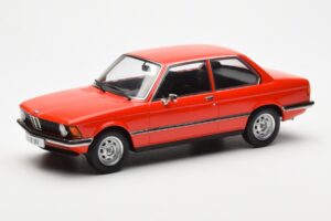 BMW 318 E21 Червен KK-Scale 1:18