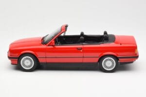 BMW 318i E30 Кабриолет Червен Norev 1:18 183210 Метал — снимка 3 от 6