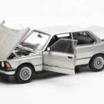 BMW 323i E21 Aspen Сребърен AUTOart 1:18 - image 2 of 8