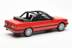 BMW 325i E30 Baur Червен Metallic Otto 1:18 OT767 Смола — снимка 2 от 6