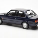 BMW 325i E30 Синьо Металик Norev 1:18 - image 5 of 6