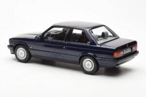 BMW 325i E30 Синьо Металик Norev 1:18 183201 Метал — снимка 5 от 6