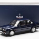 BMW 325i E30 Синьо Металик Norev 1:18 - image 6 of 6