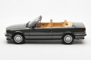 BMW 325i E30 Кабриолет Achat Зелен Otto 1:18 OT572 Смола — снимка 3 от 6