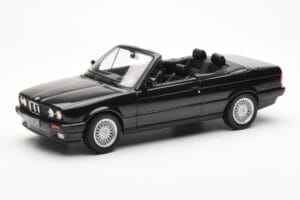 BMW 325i E30 Кабриолет Черно Металик Norev 1:18