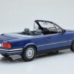 BMW 325i E30 Кабриолет Син MCG 1:18 - image 2 of 5