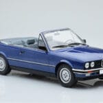 BMW 325i E30 Кабриолет Син MCG 1:18 - image 3 of 5