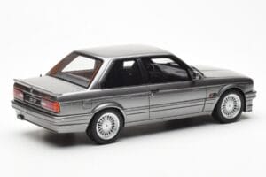 BMW 325i E30 Сив Metallic Otto 1:18 OT571 Смола — снимка 2 от 6