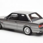BMW 325i E30 Сив Metallic Otto 1:18 - image 5 of 6