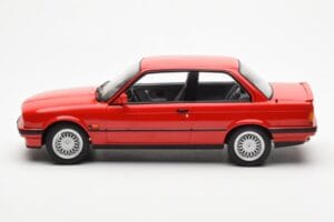 BMW 325i E30 Червен Norev 1:18 183202 Метал — снимка 3 от 6